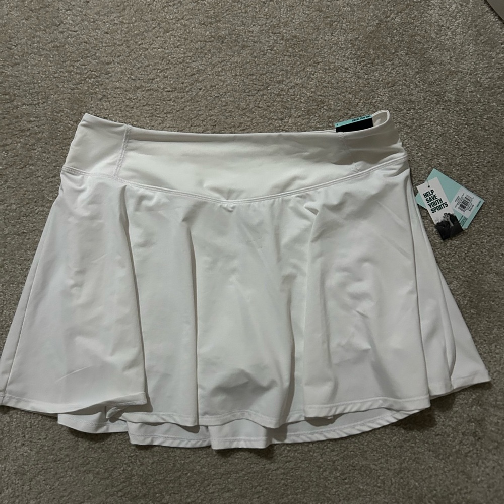 NWT white performance mid rise skirt size large women’s pocket in shirts
